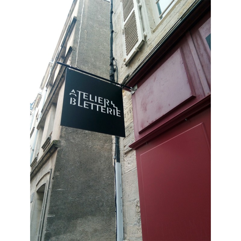 Enseigne drapeau Alu Dibond Effet Pochoir atelier