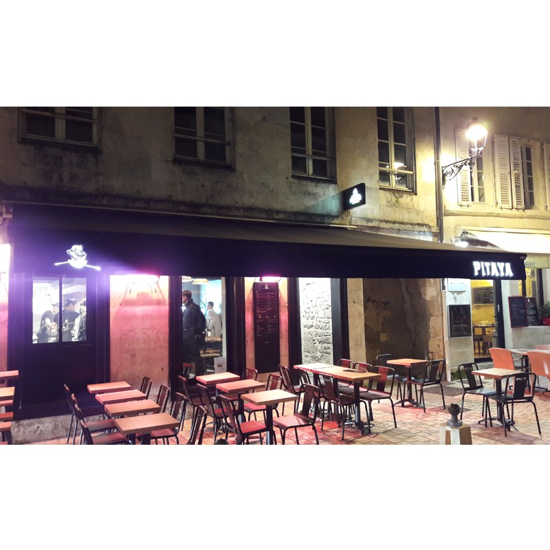 Enseigne PITAYA restaurant lambrequin lumineux de devanture de restaurant